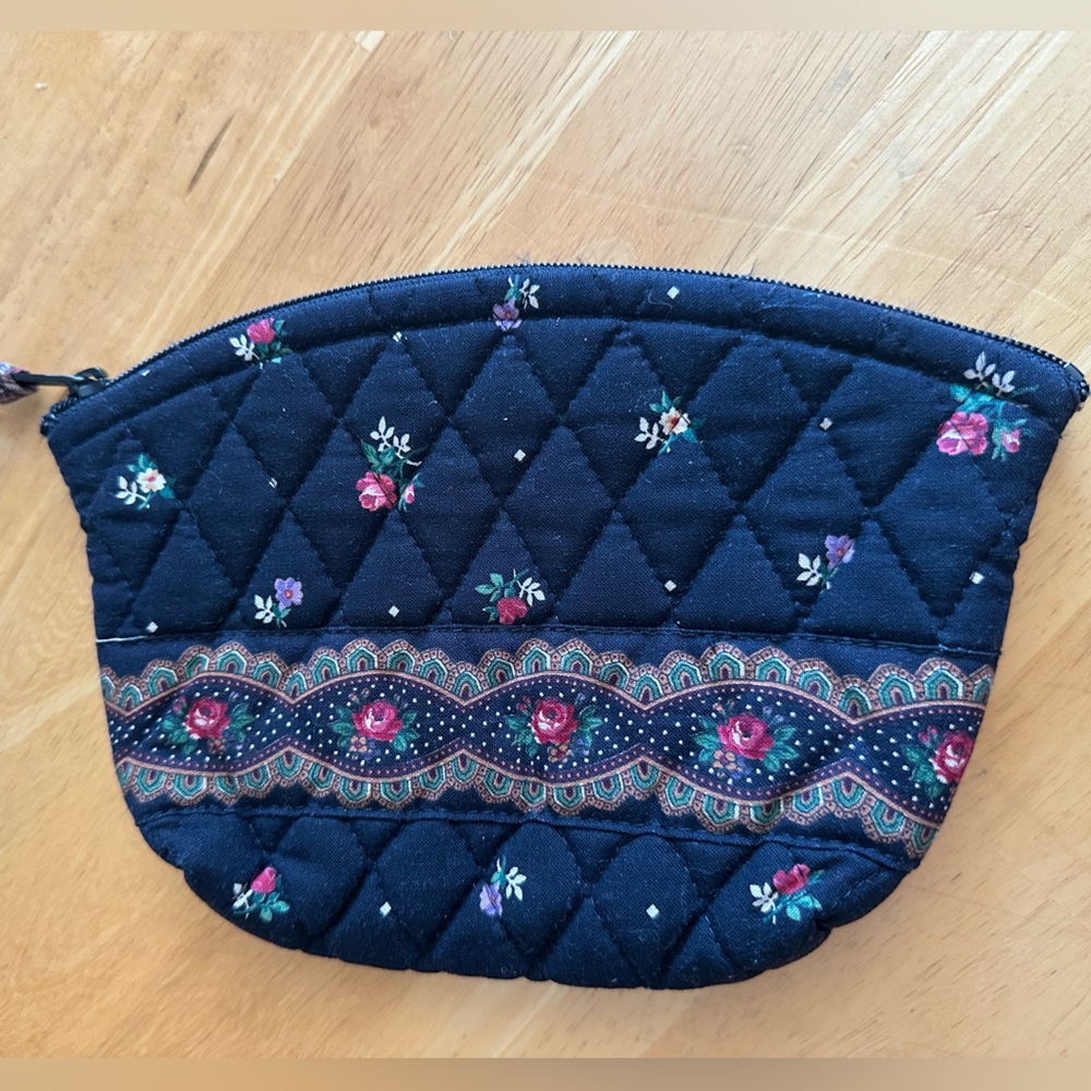 Vera Bradley Makeup Bag.  ❣️